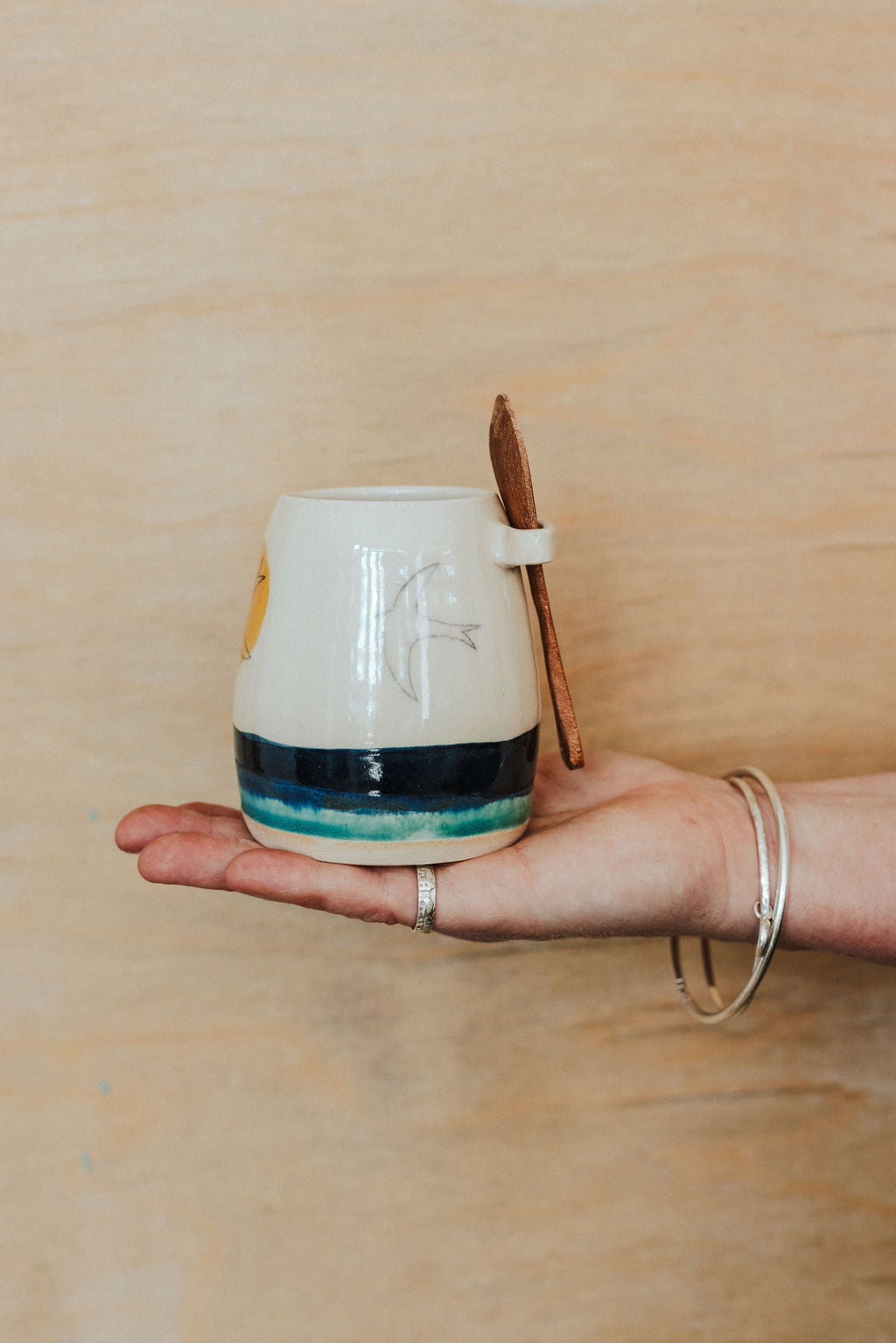 Ceramic handmade sugar bowl & spoon - Swift Golden design