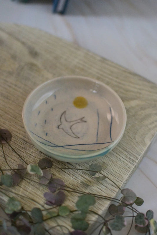 Ceramic handmade small dish - Swift design
