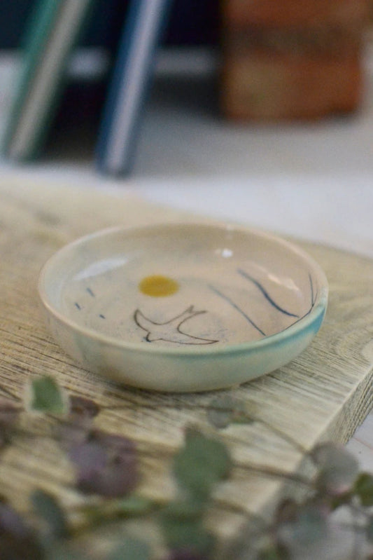 Ceramic handmade small dish - Swift design